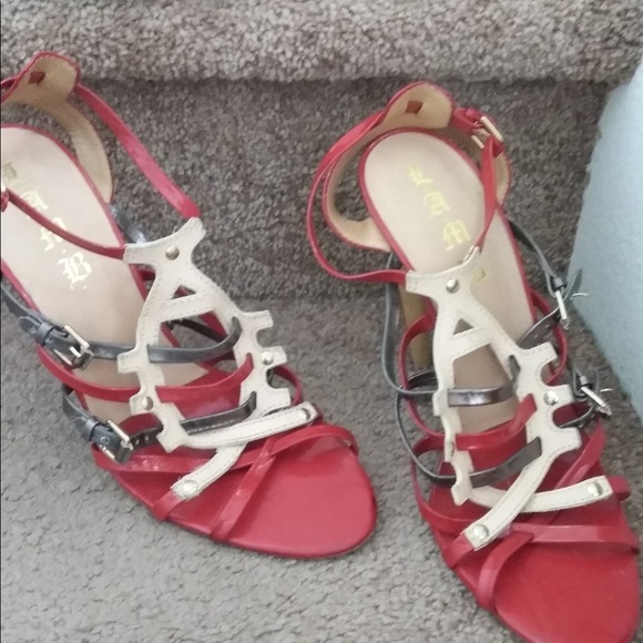 L.A.M.B. by Gwen Stefani “LaDonna” Gladiators - Picture 2 of 2